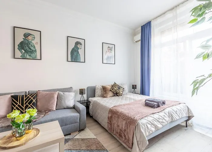 Deluxe Quentin Apartment Next To The Synagogue